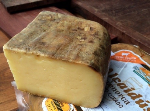 CH Mahon 6M Curado p/kg (av 2.5kg)
